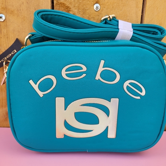 New bebe Kayla New Logo Camera Crossbody Teal Color - Picture 1 of 10
